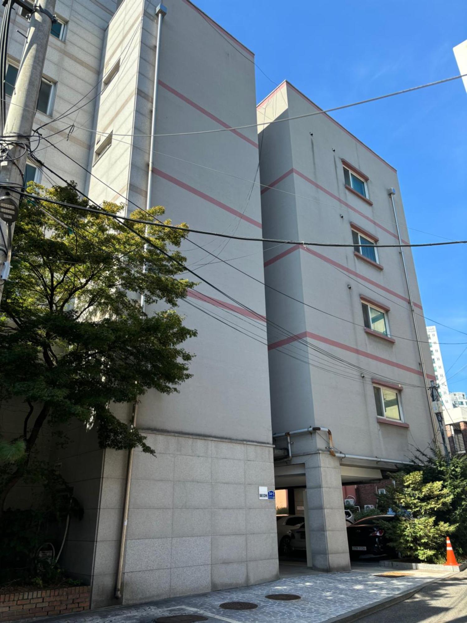 Apartment Travel *